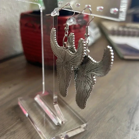 🌵🤠 Western Cowhead Faux Cowhide Leopard-print Dangle earrings ✨* - Picture 5 of 5